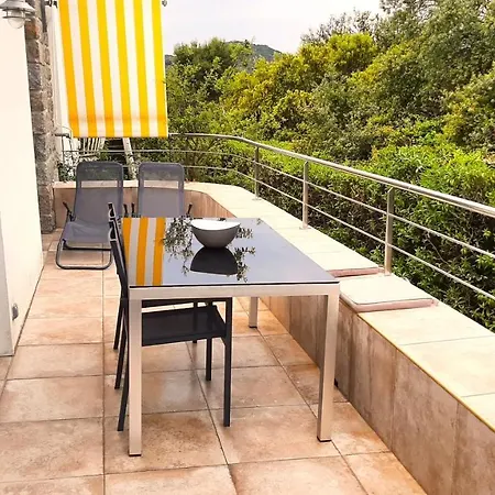 Hébergement de vacances Camélia Plein Soleil Bord De *